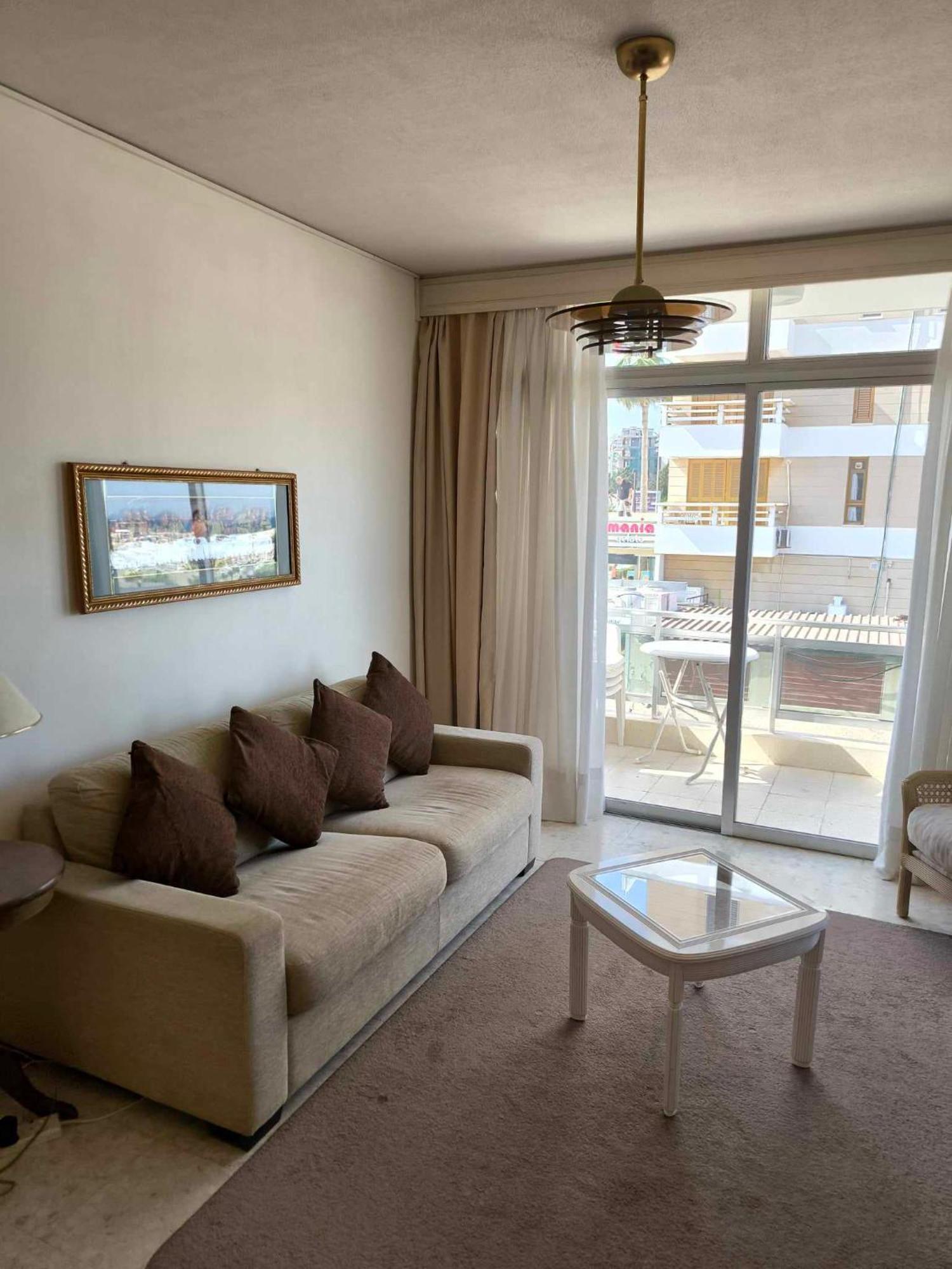 Apartman 13 Sandy Mackenzie Lárnaka